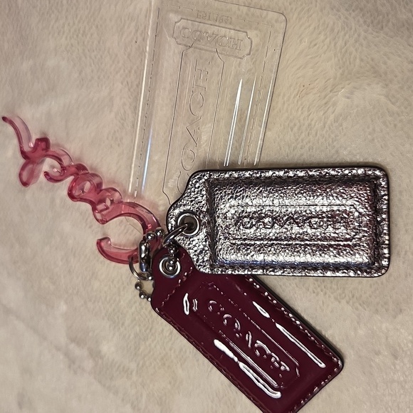 Coach 4pcs. Hang Tag Set Of PVC Logo And Clear Tag + Silver And Burgundy Leather - Picture 3 of 7